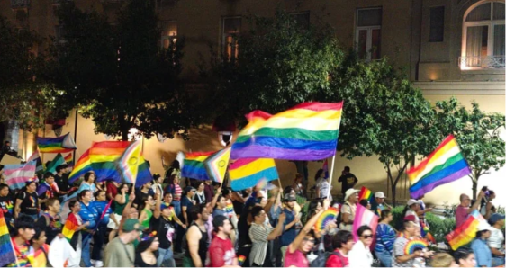 Marcha de la Diversidad Monterrey celebra 25 años con miles de asistentes