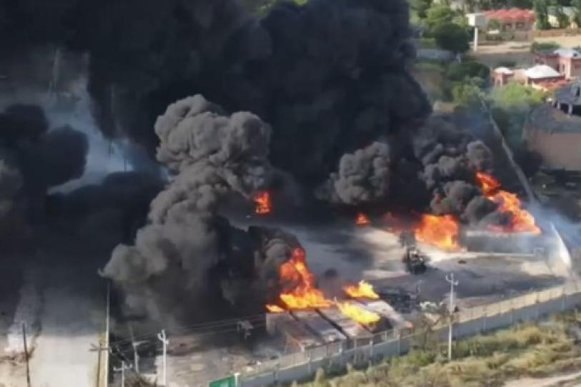 Incendio en contenedor de diésel deja tres personas lesionadas en Pesquería